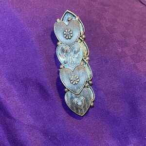 Elegant Vintage Silver Heart Bracelet